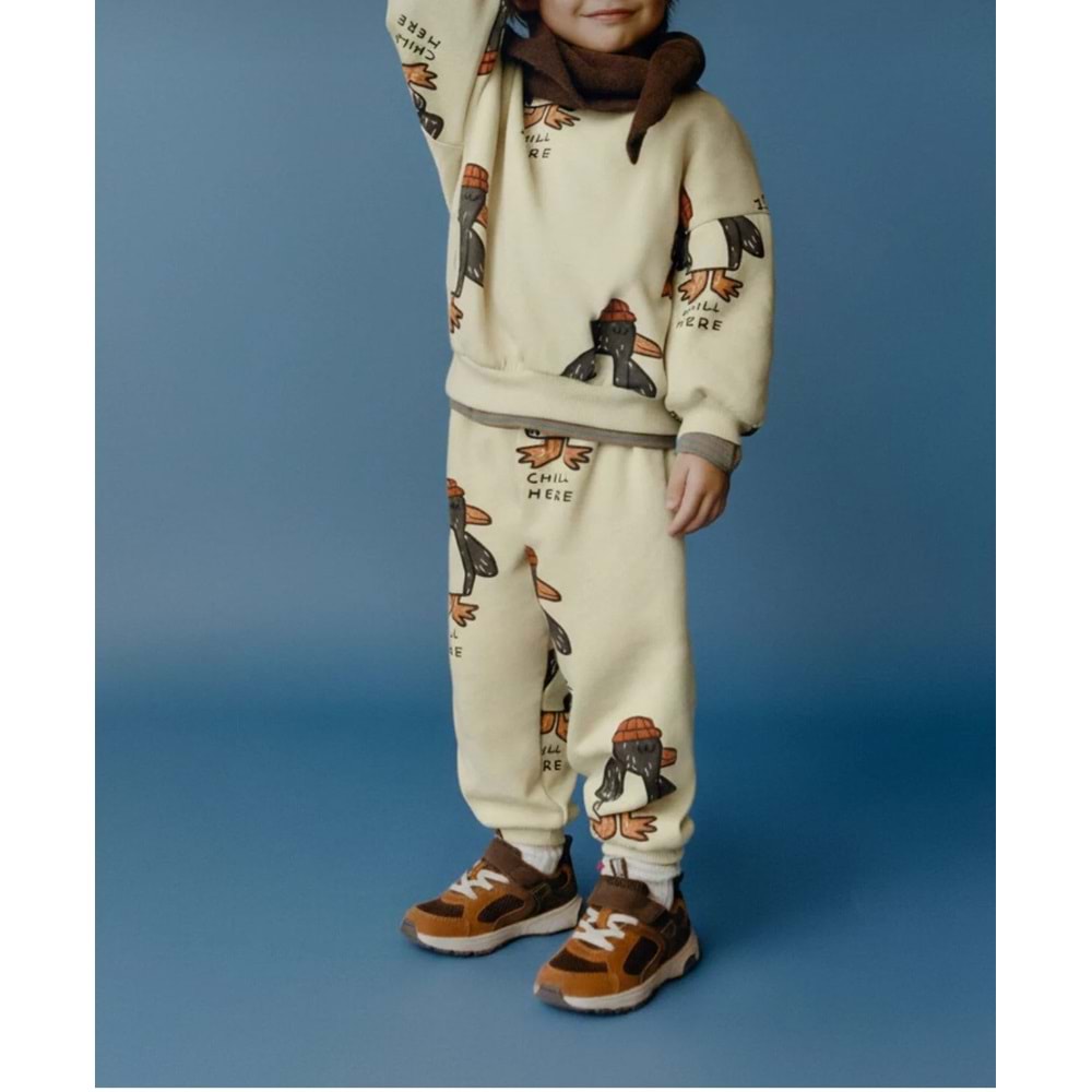 Krem Renk Penguen Baskılı Takım