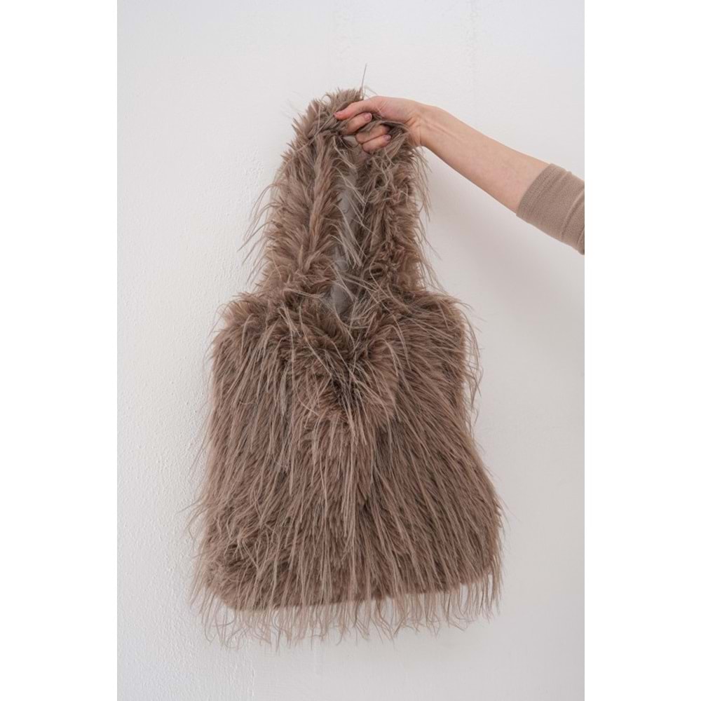 Vizon Renk İtalyan Saçaklı Peluş Çanta Çıtçıt Kapamalı