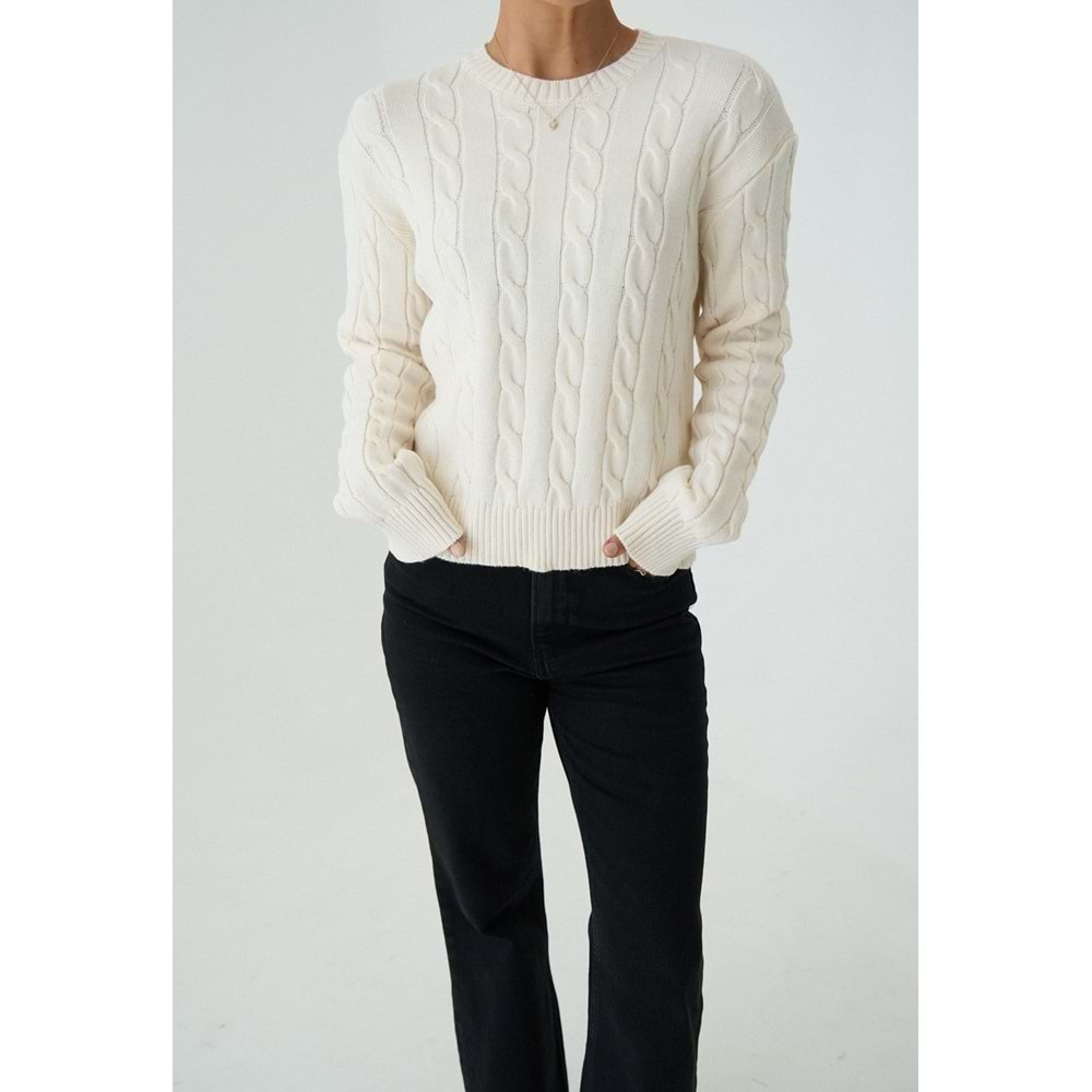 Saç Örgü Tasarım Kazak Krem Renk