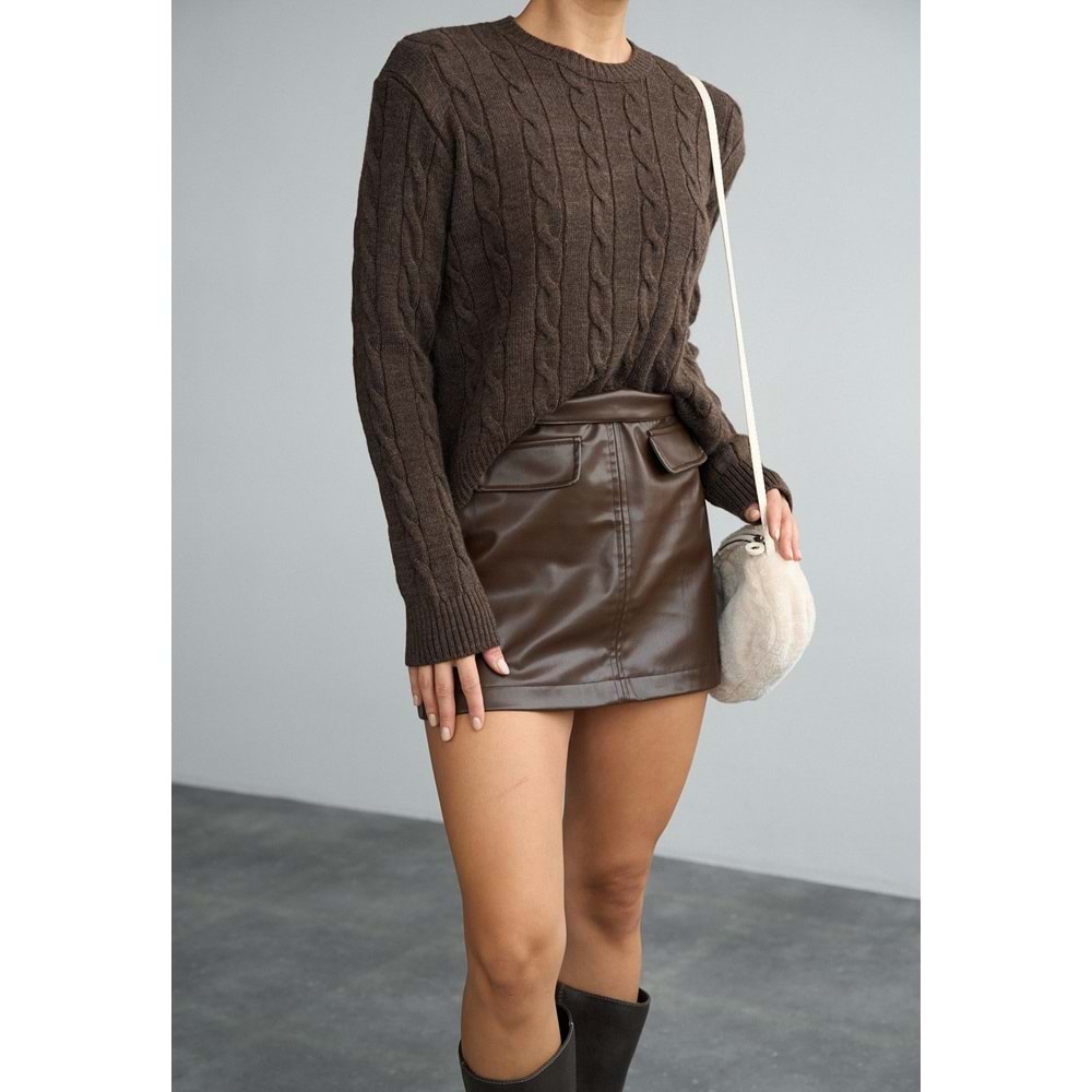 Saç Örgü Detaylı Acı Kahve Renk Kazak