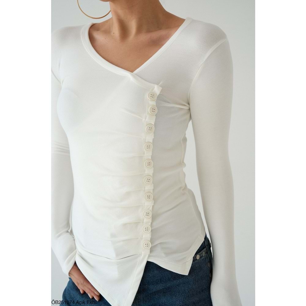 Asimetrik Kesim Yan Düğme Detaylı Tasarım Bluz - EKRU - S - ST00636-EKRU-S