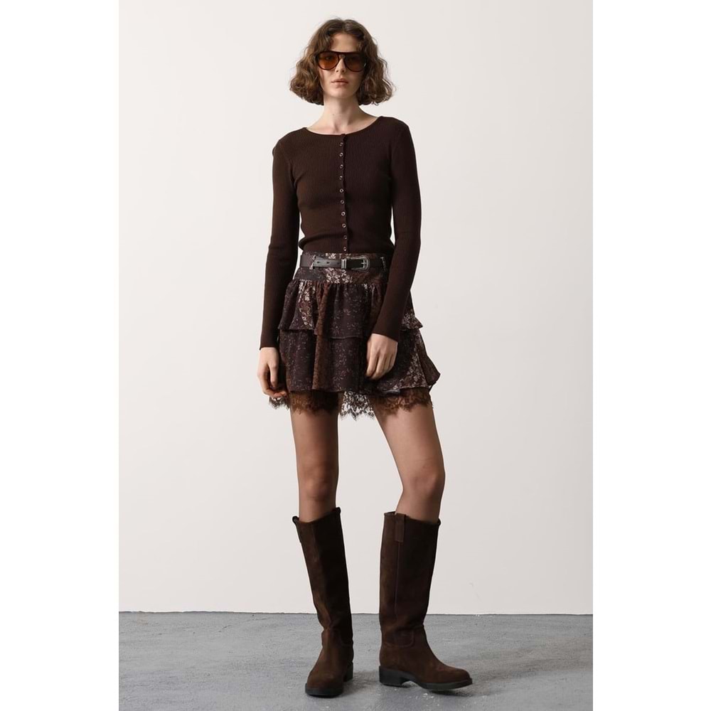 Dantel Detaylı Kat Kat Gümüş Toka Kemerli Mini Etek -Kahve - L