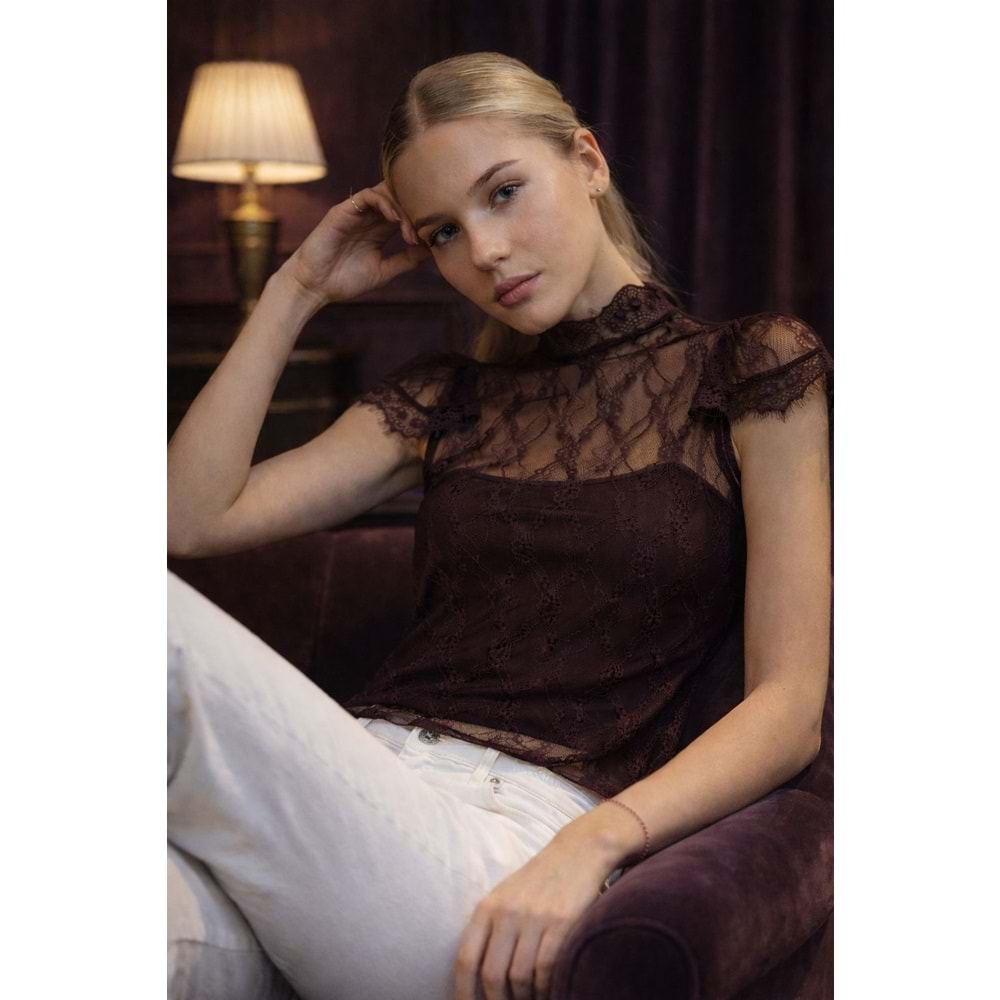 Mürdüm Dantel Transparan Bluz – Zarif Yaka Premium Tasarım - Acı Kahve - L