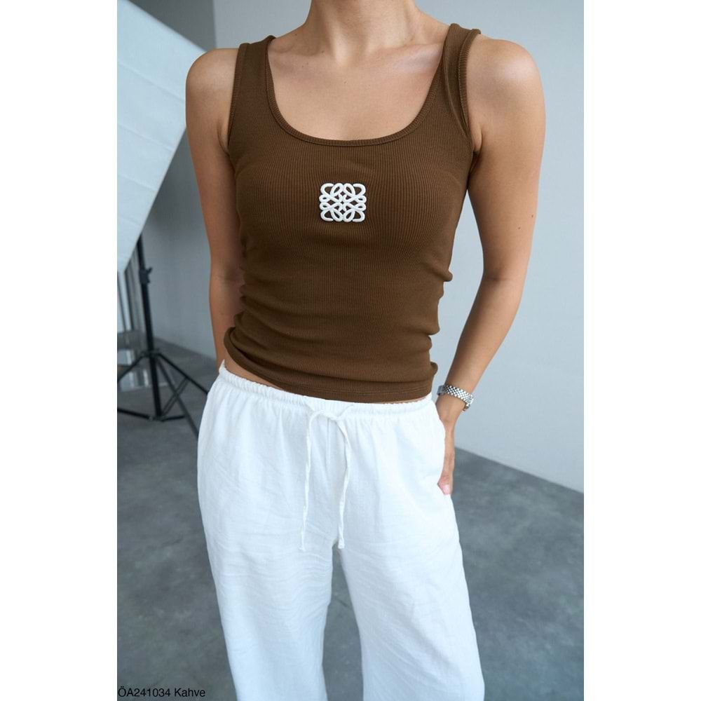 Göğüs Nakış Detaylı Askılı Kaşkorse Bluz - Acı Kahve - L