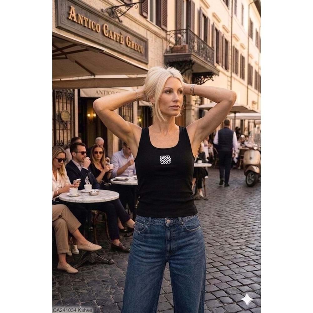 Göğüs Nakış Detaylı Askılı Kaşkorse Bluz - SİYAH - L