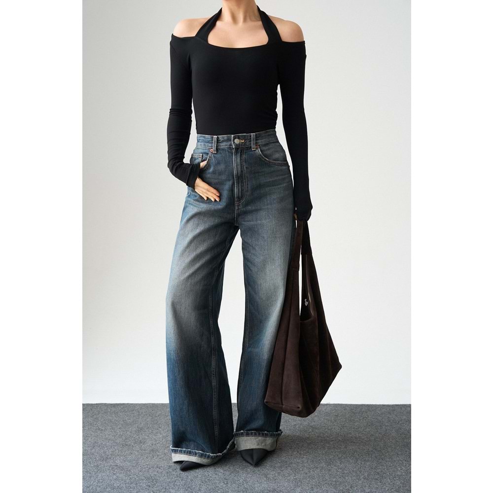 Uzun Kollu Yandan Büzgülü Boyun Detaylı Kadın Bluz - SİYAH - L