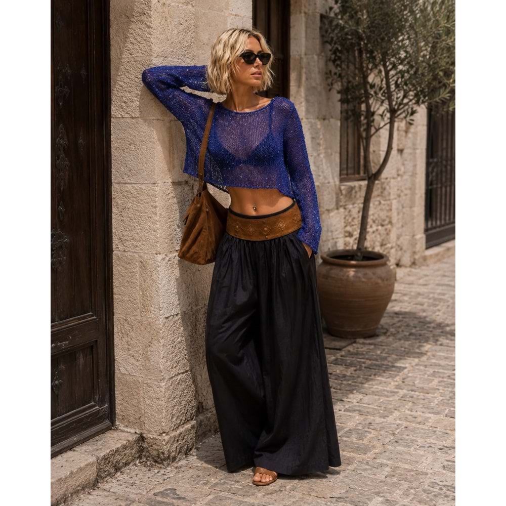 Işıltı Payet Detaylı Ekru - Siyah File Triko Crop Bluz
