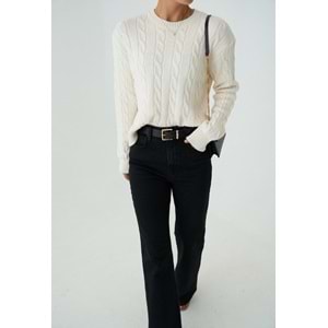 Saç Örgü Tasarım Kazak Krem Renk