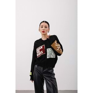 Tasarım Aplike Detaylı Slogan Yazılı Kazak