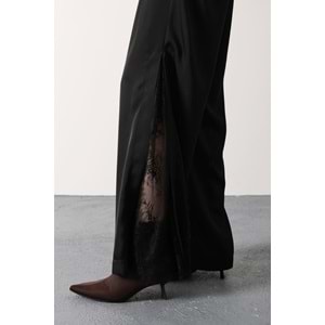 Yırtmaç Dantel Detaylı Saten Bol Paça Pantolon - L