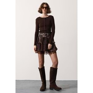 Dantel Detaylı Kat Kat Gümüş Toka Kemerli Mini Etek -Kahve - L