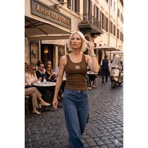 Göğüs Nakış Detaylı Askılı Kaşkorse Bluz - Acı Kahve - L