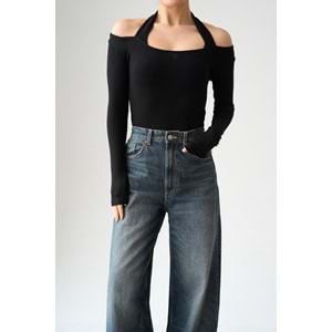 Uzun Kollu Yandan Büzgülü Boyun Detaylı Kadın Bluz - SİYAH - L