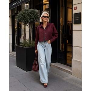 Bordo Düğmeli Crop Gabardin Kadın Ceket - Omuz Detaylı Bordo Renk