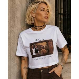 What About Your Story ? Sinematik Baskılı Vatkalı T-Shirt