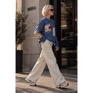 Rebel Mood Patch Ve Yırtık Detaylı Oversize Triko Tasarım Kazak