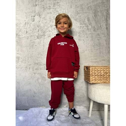 Erkek Çocuk Slogan Yazı Detaylı 3 İplik Eşofman Takımı