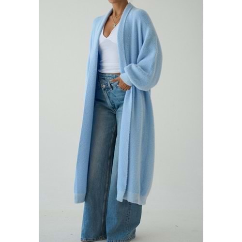 Kadın Giyim Oversize Uzun Peluş Hırka – Yumuşak Dokulu, Rahat ve Şık Tasarım Şık Kombinler