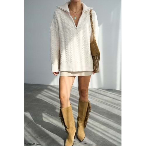 Saç Örgü Krem Renk Yaka Fermuar Kapamalı Kazak