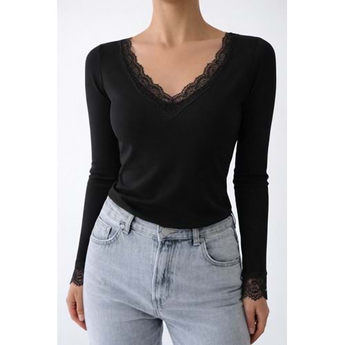 Kol ve Yaka Dantel Detaylı Bluz Siyah Renk - SİYAH - M - ST00613-SİYAH-M