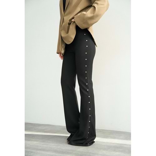 Yan Zımbalı Tasarım Ispanyol Paça Tayt Siyah