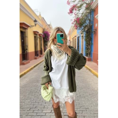 Saten Dantel Paça Sakıt Detaylı Beyaz Renk Tasarım T-Shirt / Tunik - BEYAZ - L