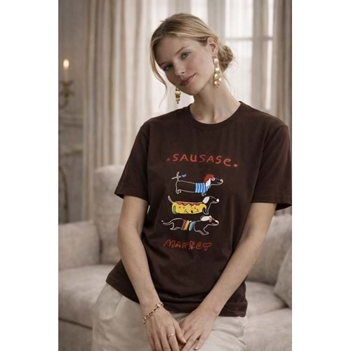 Sausage Market Baskılı Kahverengi Kadın T-Shirt – Premium Pamuk - KAHVERENGİ - M