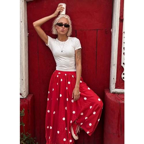 Ibeeka - Kırmızı Puantiyeli Geniş Kesim Balon Etek - Tasarım Model