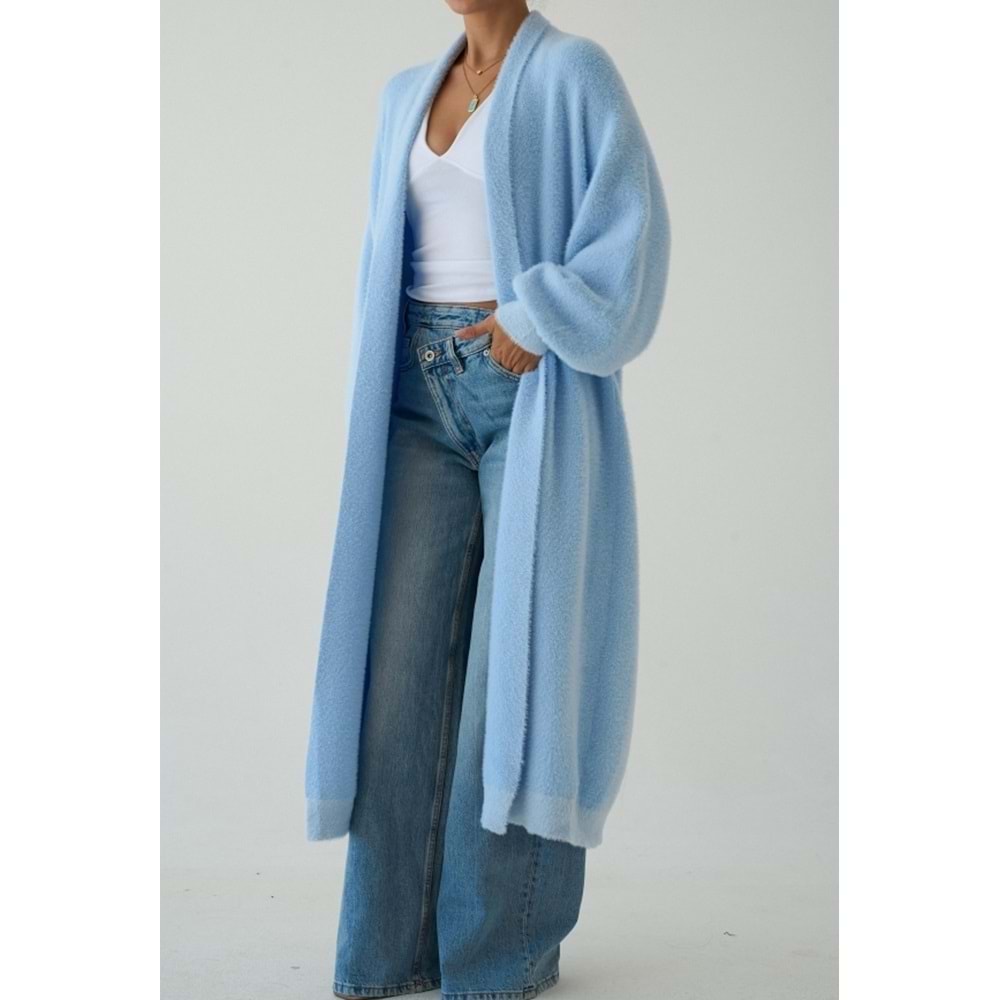 Kadın Giyim Oversize Uzun Peluş Hırka – Yumuşak Dokulu, Rahat ve Şık Tasarım Şık Kombinler