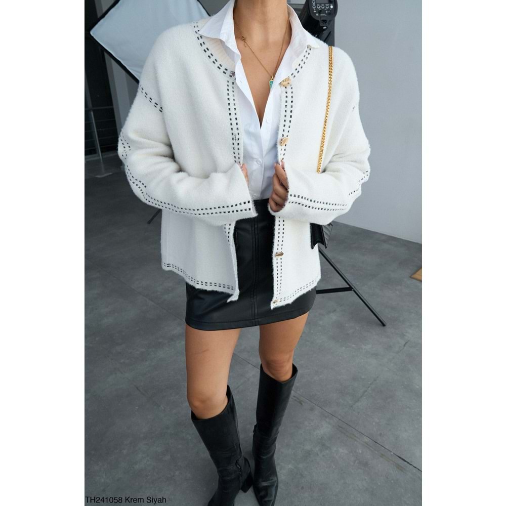 Tasarım Hırka Gold Düğme Detaylı