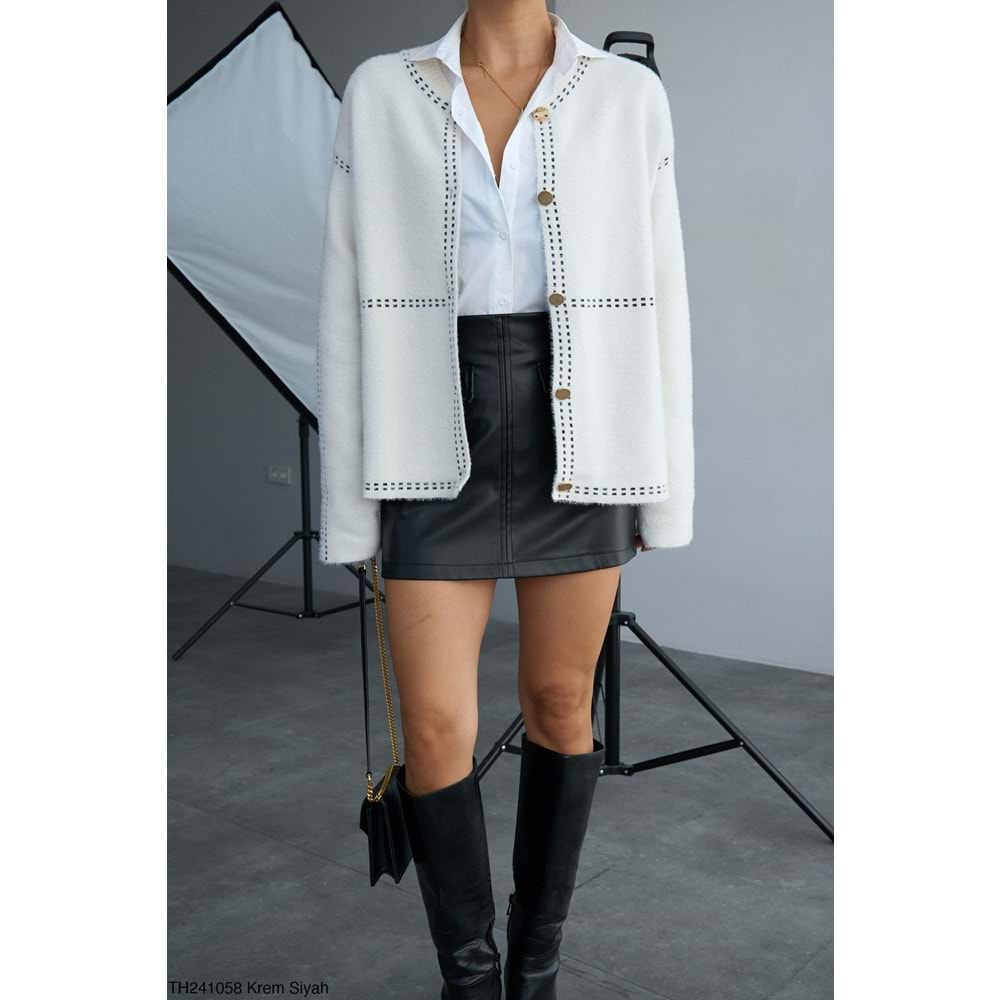 Tasarım Hırka Gold Düğme Detaylı