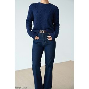 Saç Örgü Detaylı Lacivert Renk Kazak STD