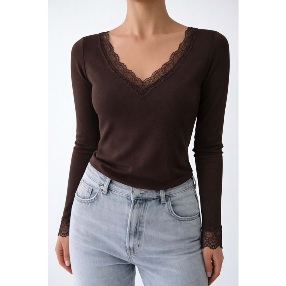 Kol ve Yaka Dantel DEtaylı Acı Kahve Renk Bluz