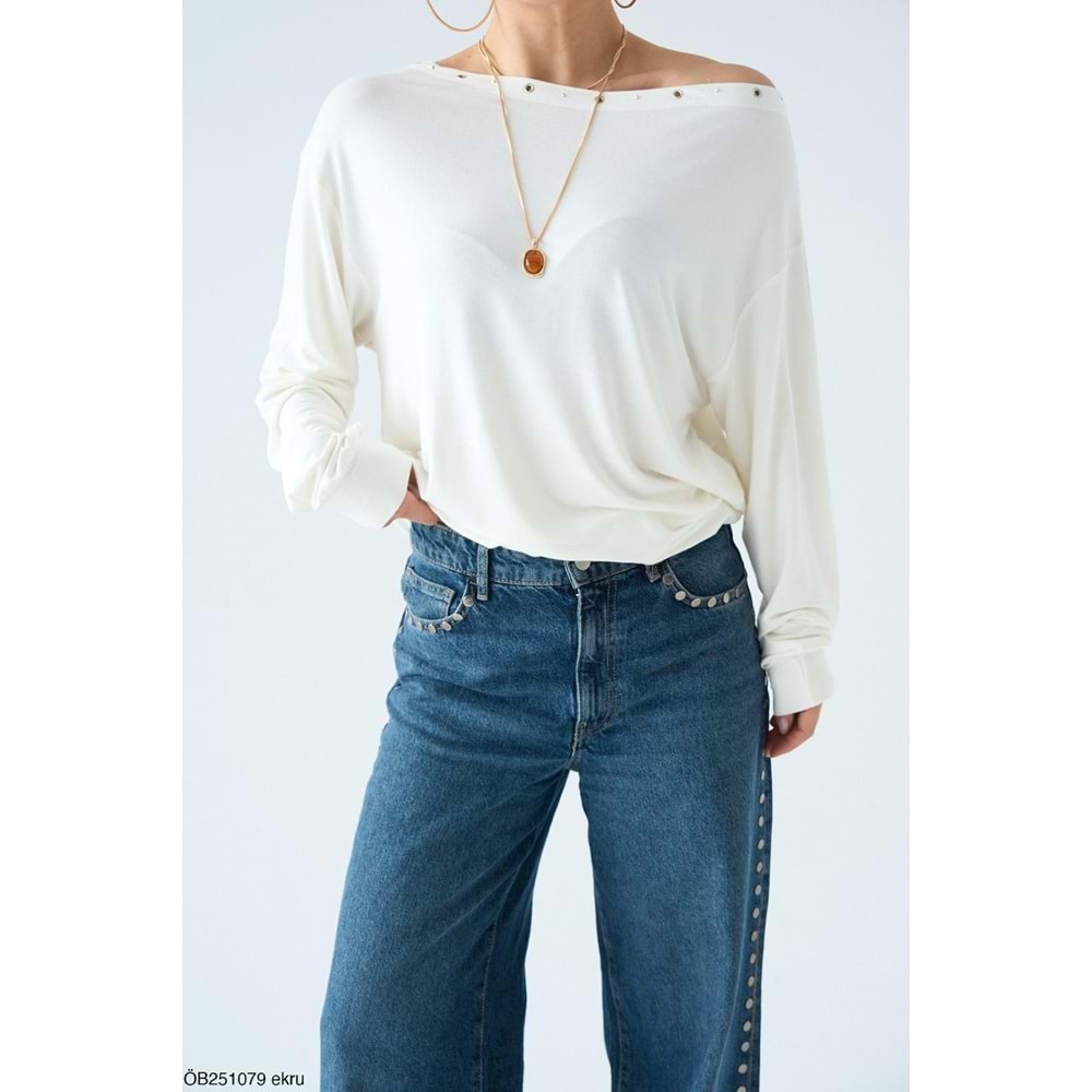 Yaka Kuş Gözü Detaylı ( Zımbalı ) Bluz - EKRU - L - ST00634-EKRU-L