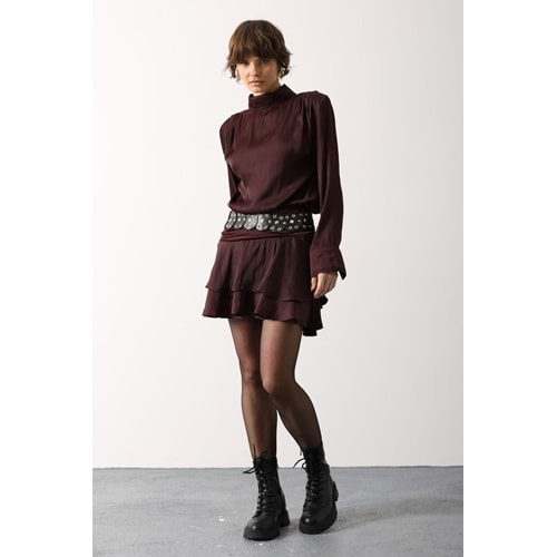 Gold Zımba Tasarım Kemerli Mini Saten Etek - M