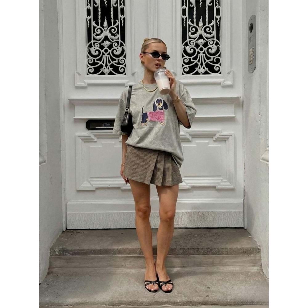 Yıkamalı Taş Renk Sevimli Sosis Köpek Tasarım Oversize T-Shirty