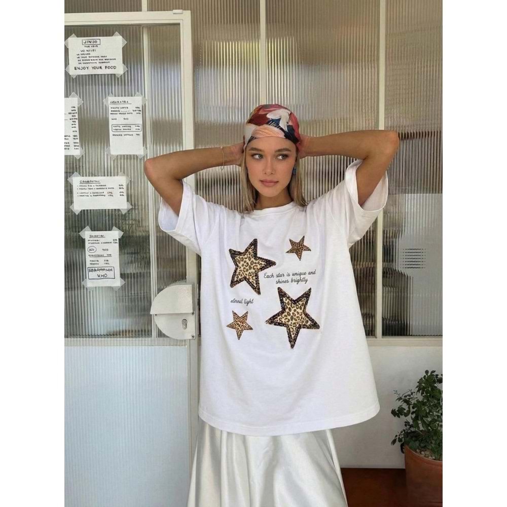 Oversize Yıldız ve Slogan Yazı Baskılı T-Shirt