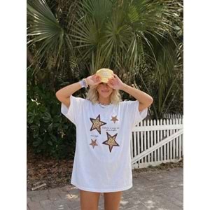 Oversize Yıldız ve Slogan Yazı Baskılı T-Shirt